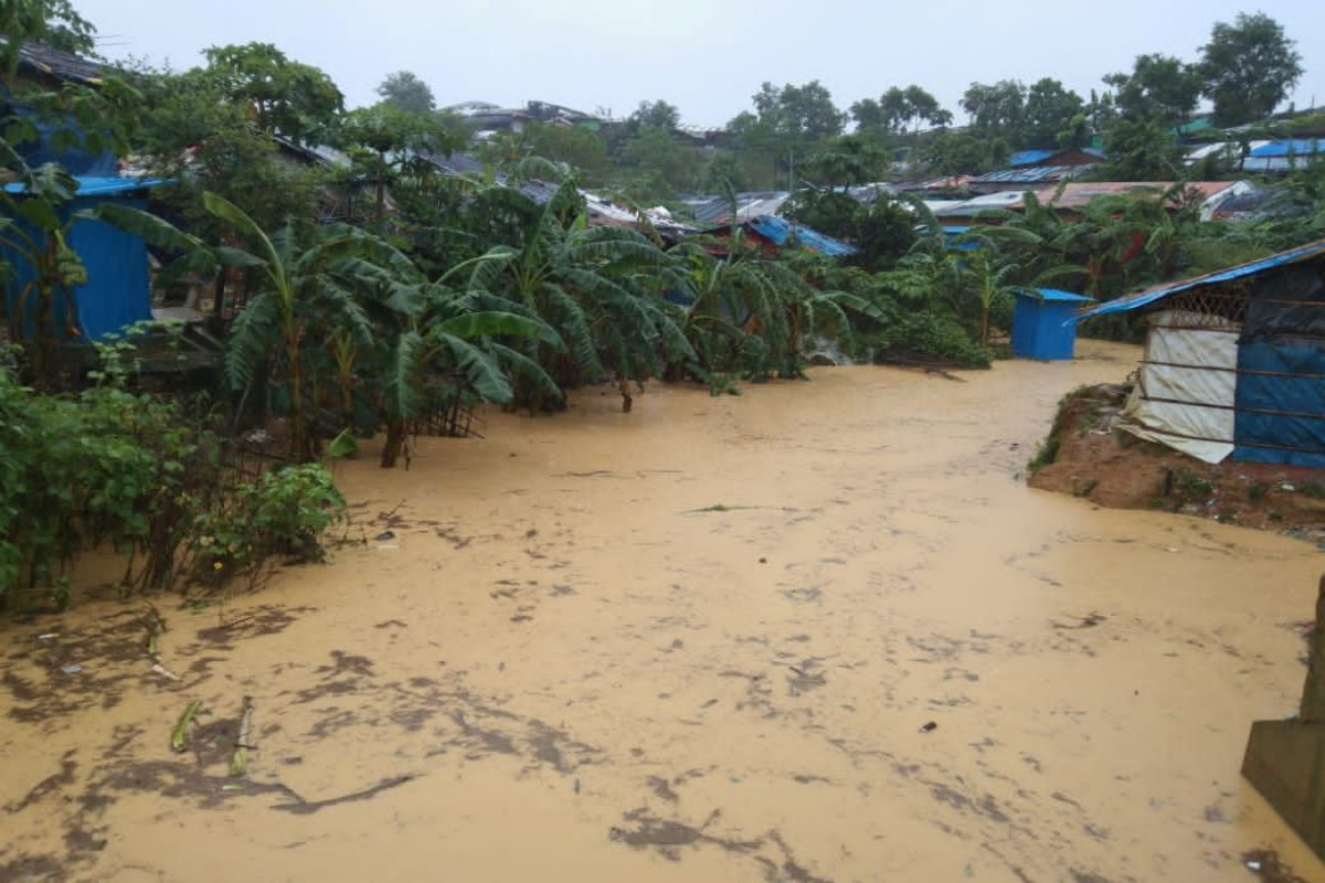 Thousands displaced as floods hit Bangladesh Rohingya camps