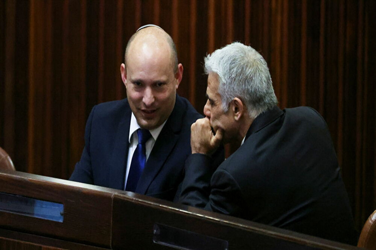 Israeli's Lapid informs President Rivlin he has formed a government