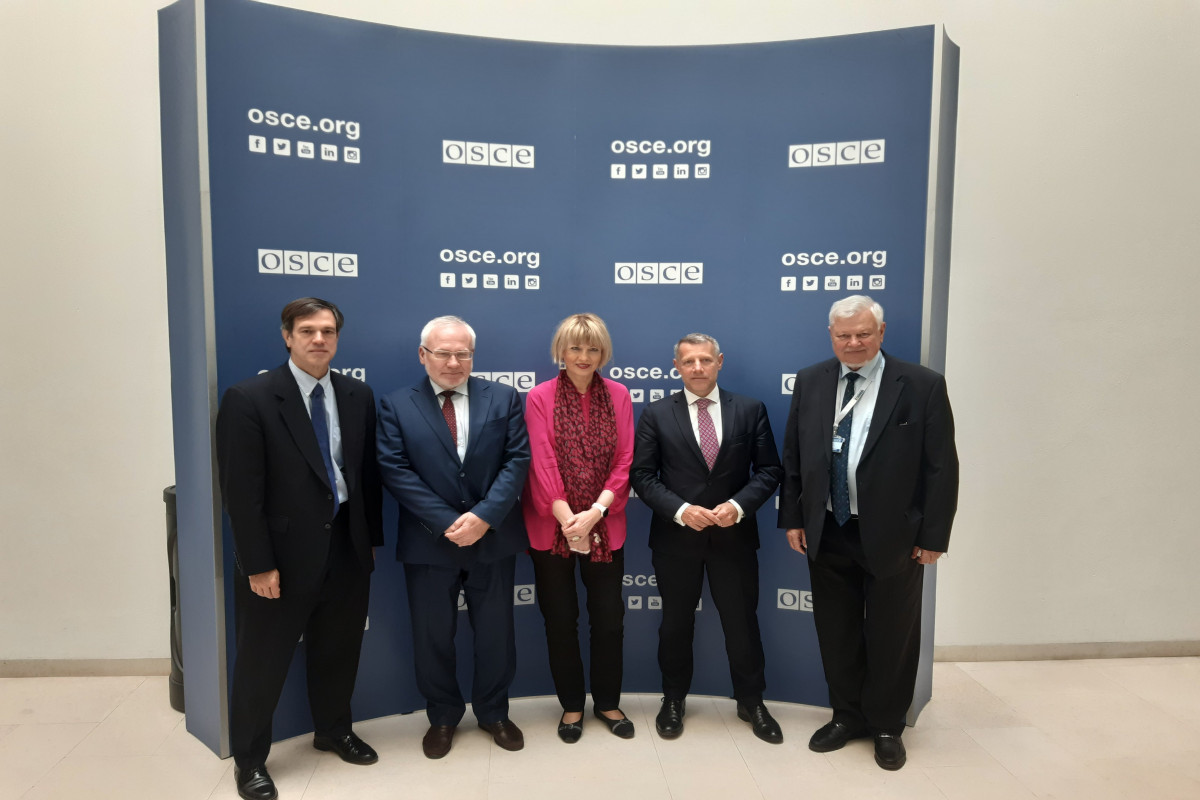 OSCE Secretary General meets with co-chairs 