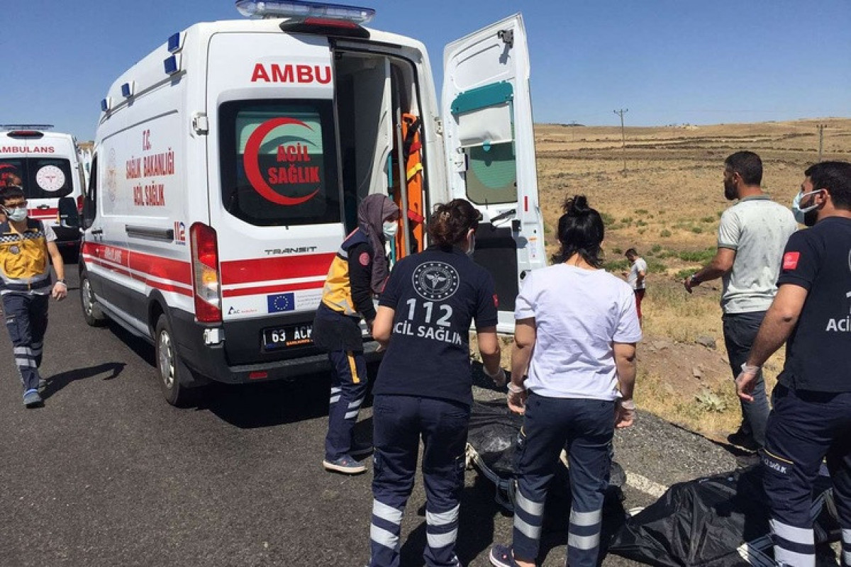 5 people killed after car falls off bridge in southeastern Turkey