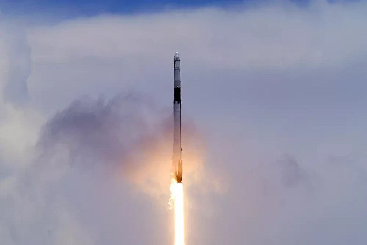 SpaceX's Falcon 9 successfully places SXM-8 Satellite into orbit