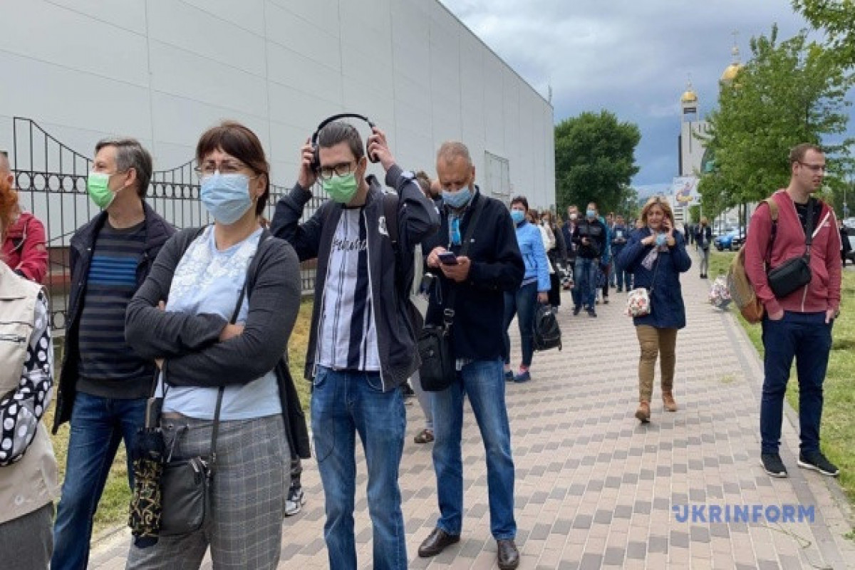 Ukraine reports 535 new coronavirus cases