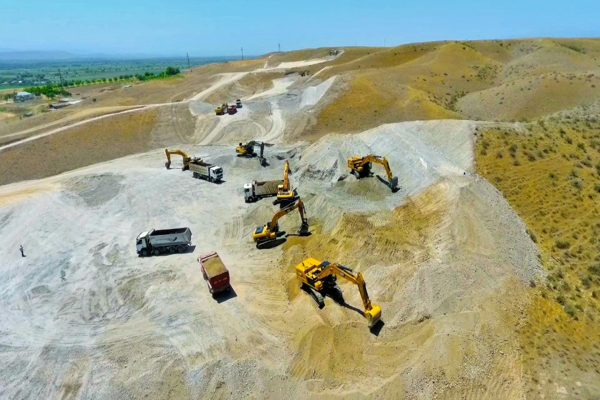 Construction of Ahmadbeyli-Horadiz-Minjivan-Agbend highway being conducted