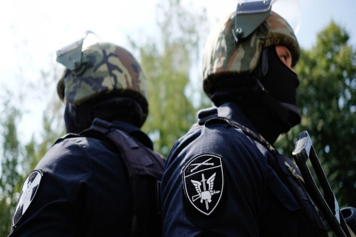 Armenian shoots and kills court executors in Russia
