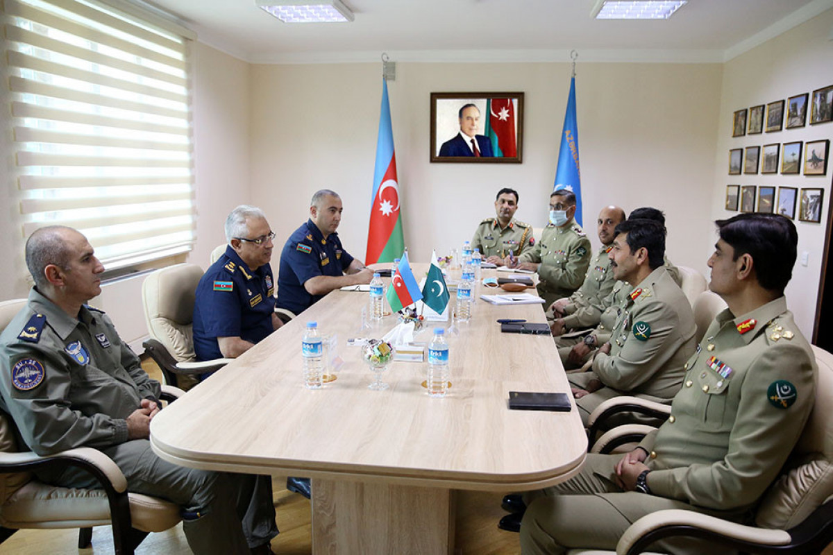 Azerbaijani MoD: Issues in the sphere of military aviation between Azerbaijan and Pakistan were discussed in Baku