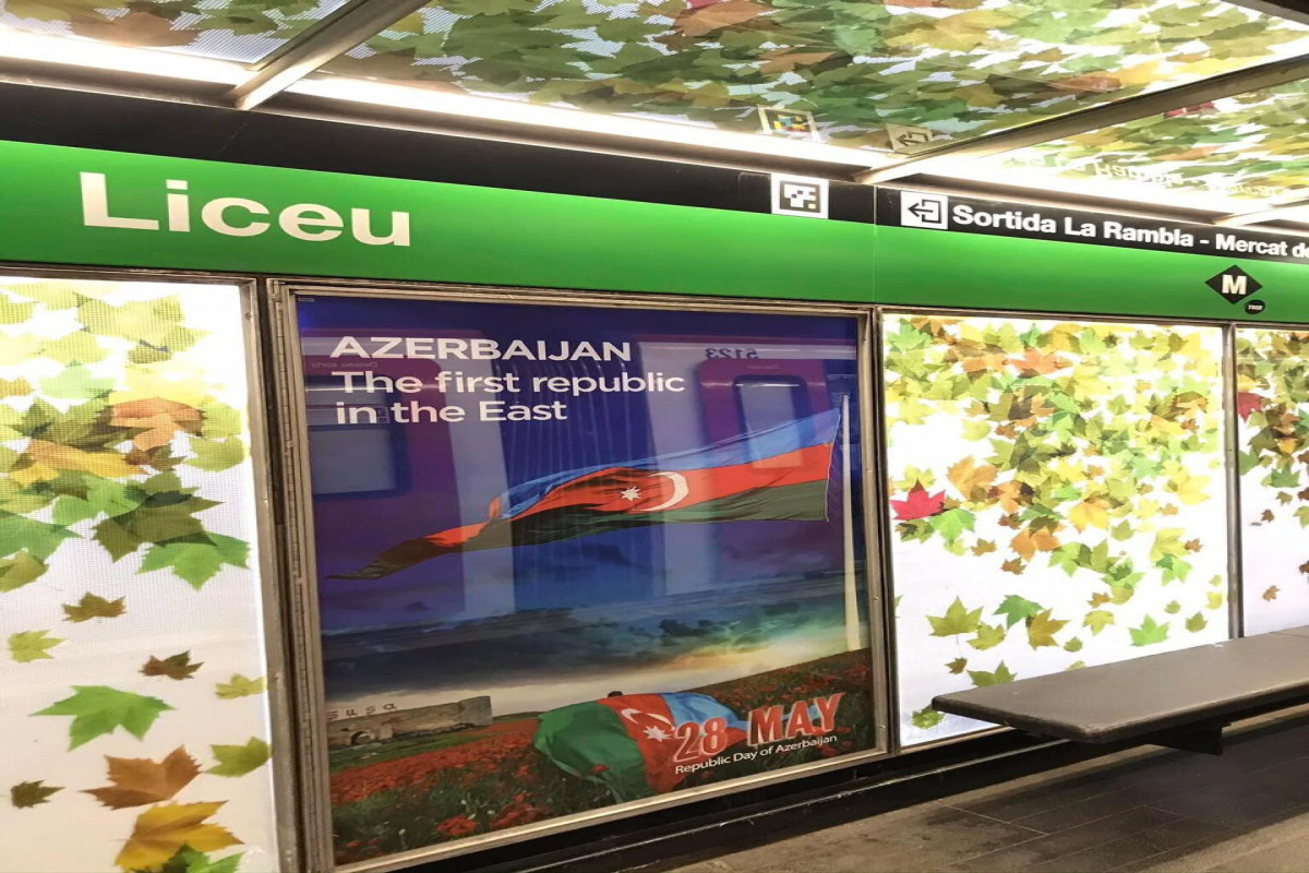 Information billboards about Azerbaijan installed in Barcelona metro