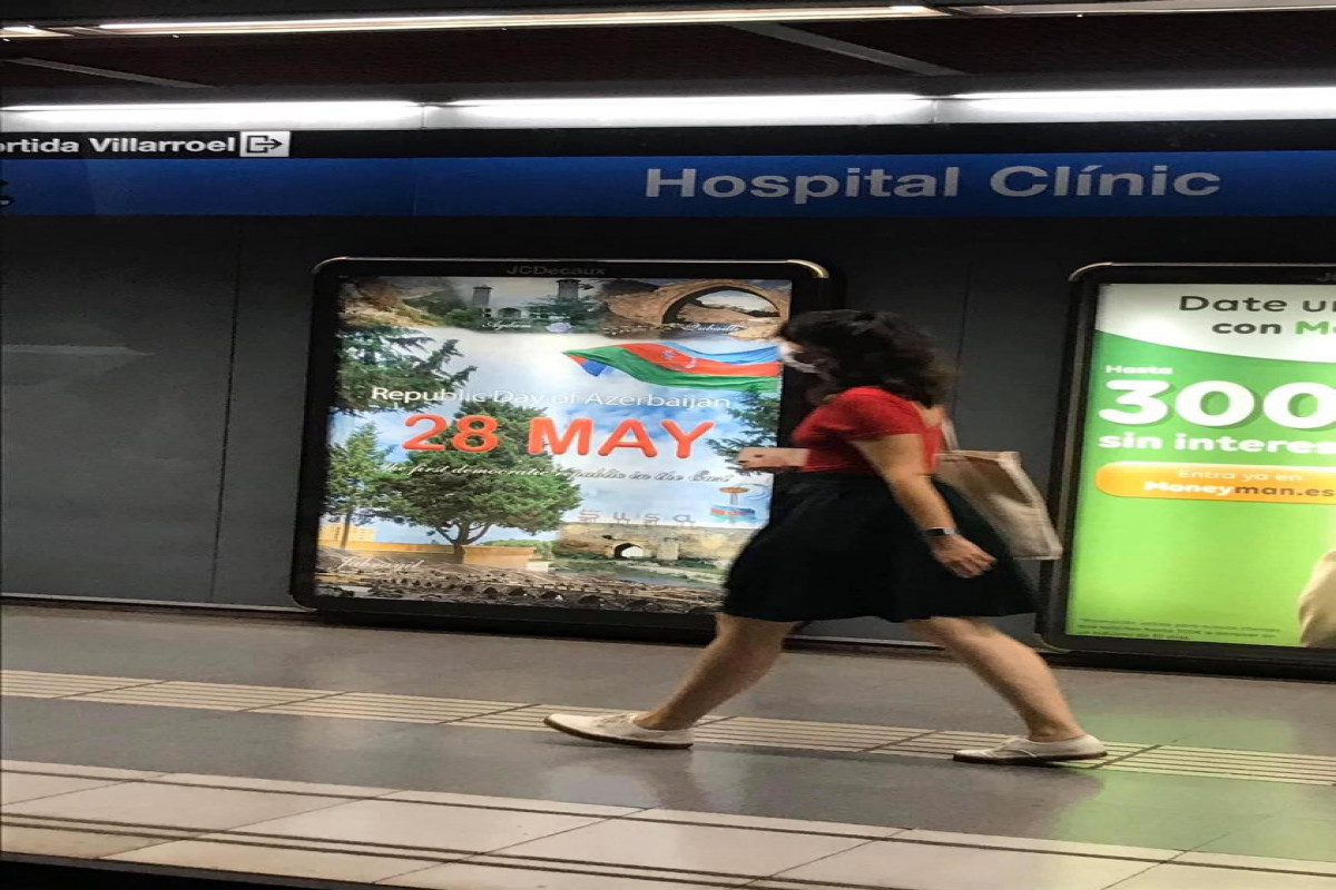 Information billboards about Azerbaijan installed in Barcelona metro