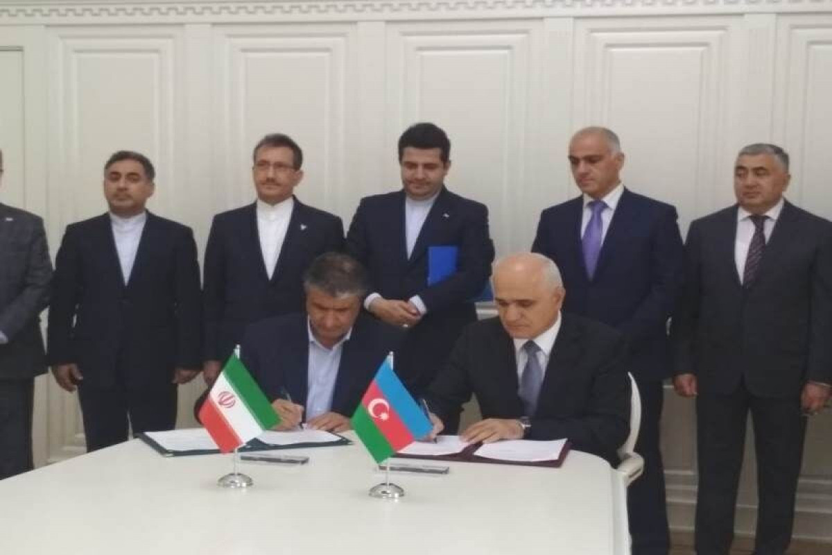 Iran, Azerbaijan sign MOU on development of railways infrastructure
