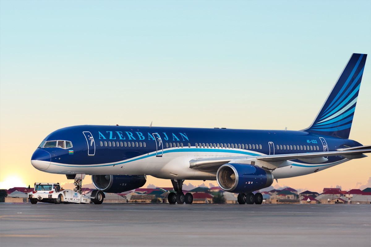 Baku-London flight resumed