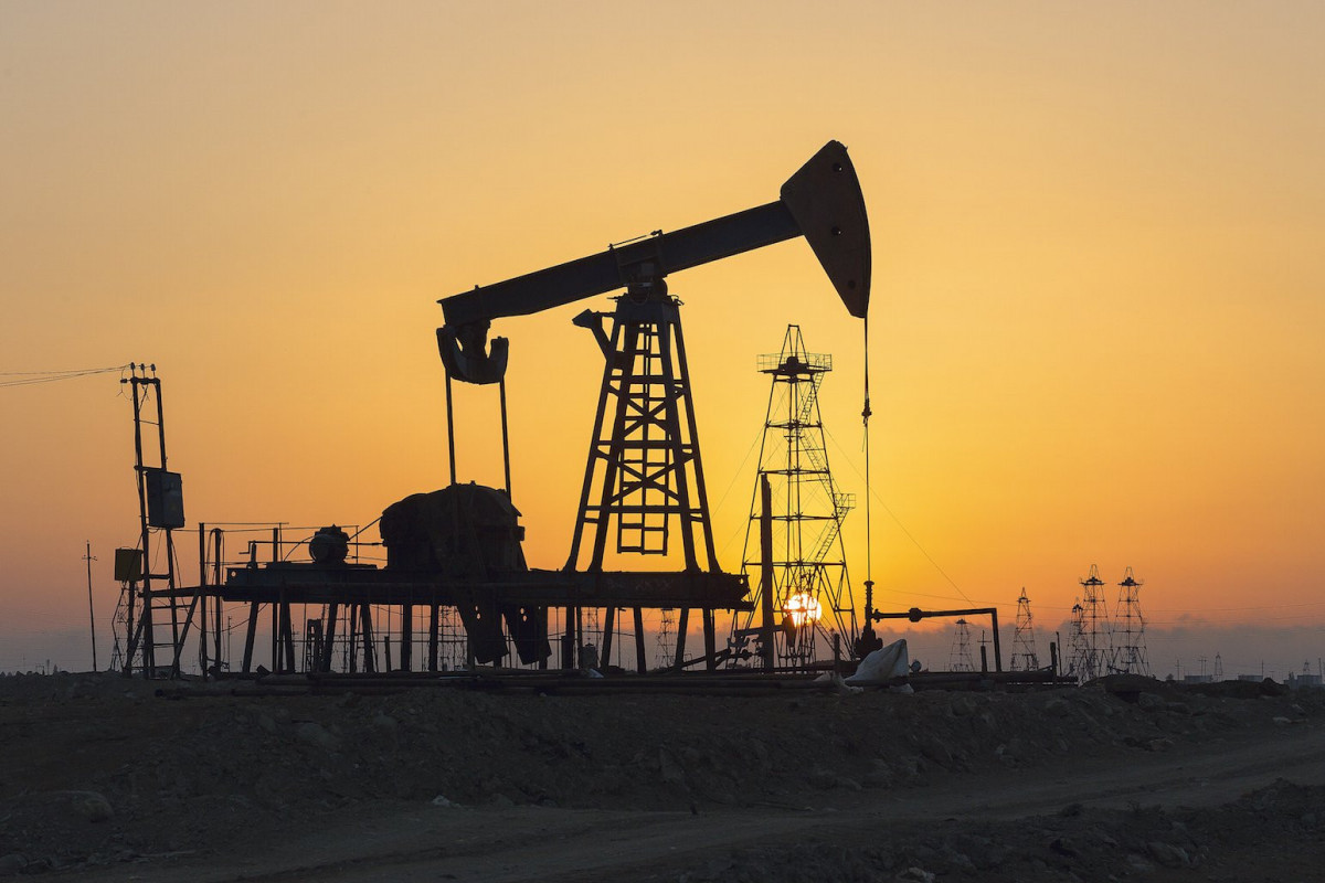 Azerbaijani oil price surpasses USD 74