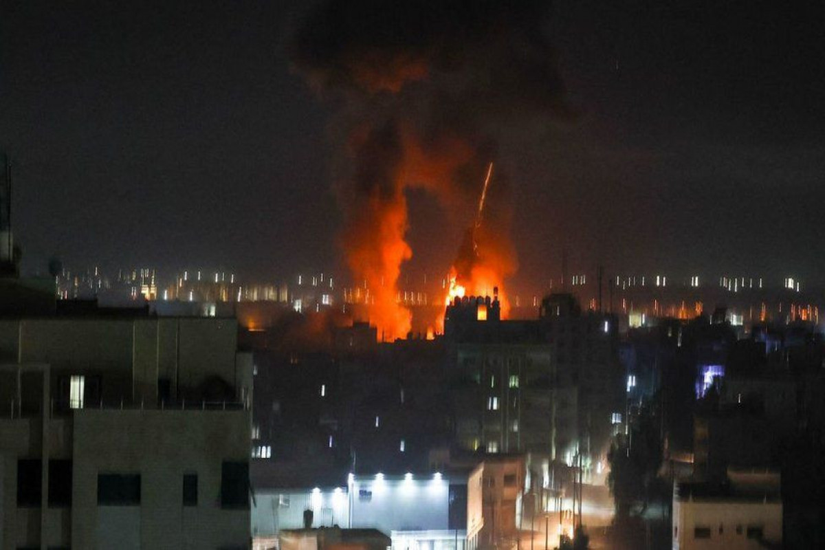 Israel strikes in Hamas targets after arson balloons launched