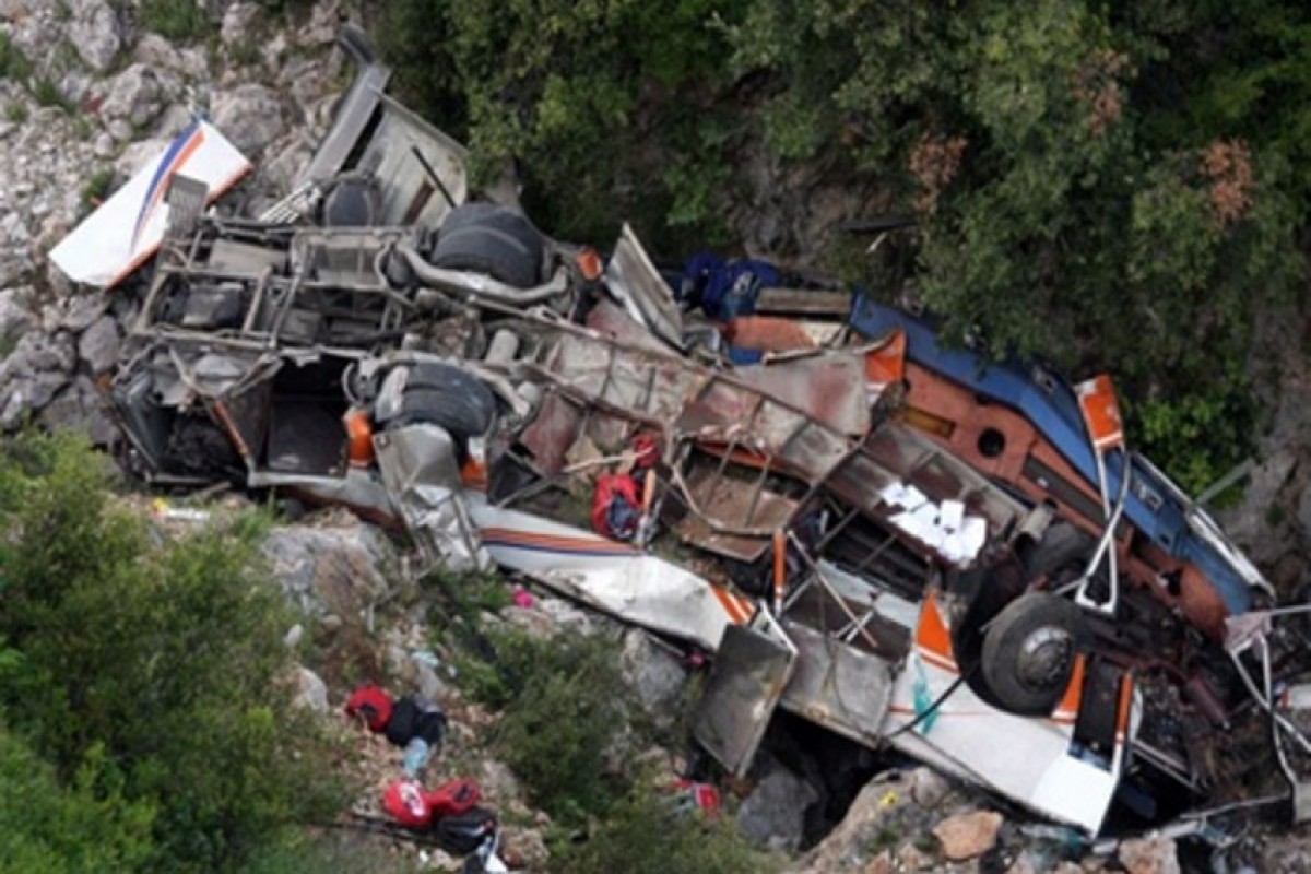 27 workers died in bus crash in Peru