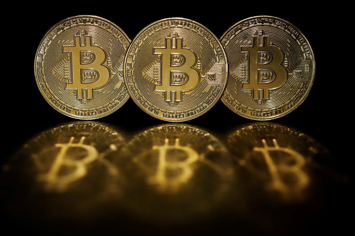 Bitcoin falls 7% to $35,431.15
