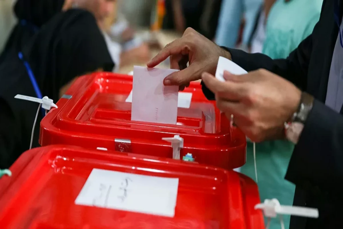 Tehran summons UK Ambassador over "difficulties" for Iranians voting in Britain