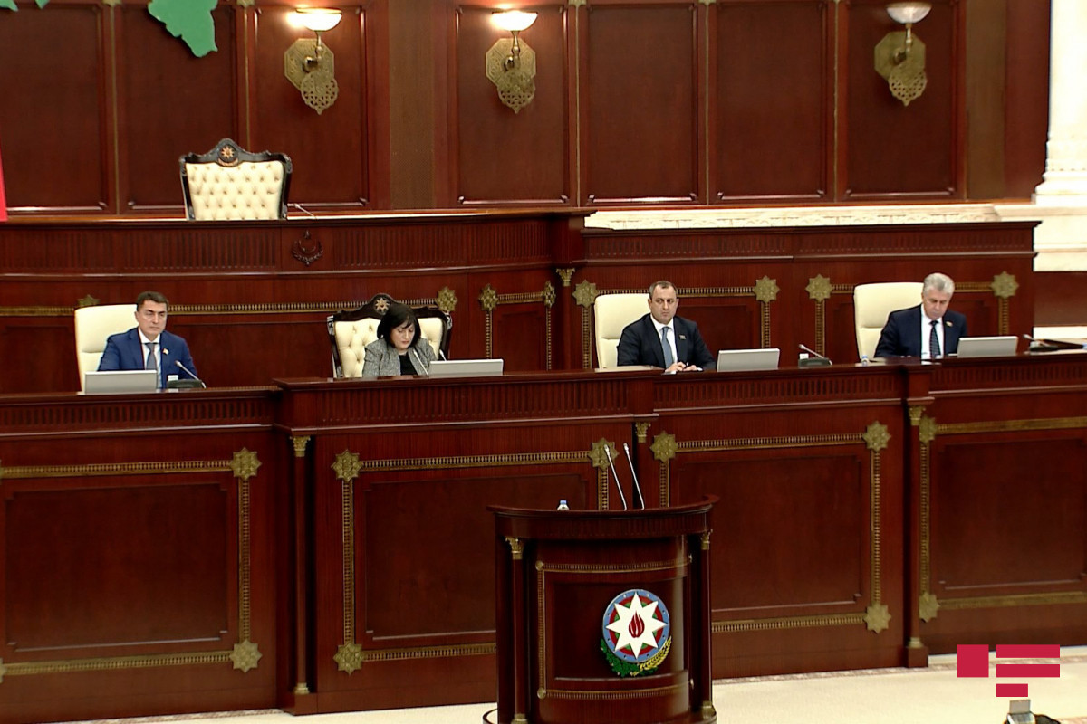Azerbaijani Parliament's meeting kicks off