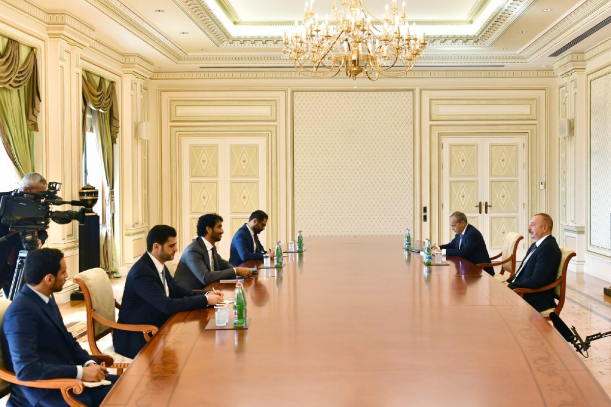President Ilham Aliyev received United Arab Emirates minister of economy-UPDATED 