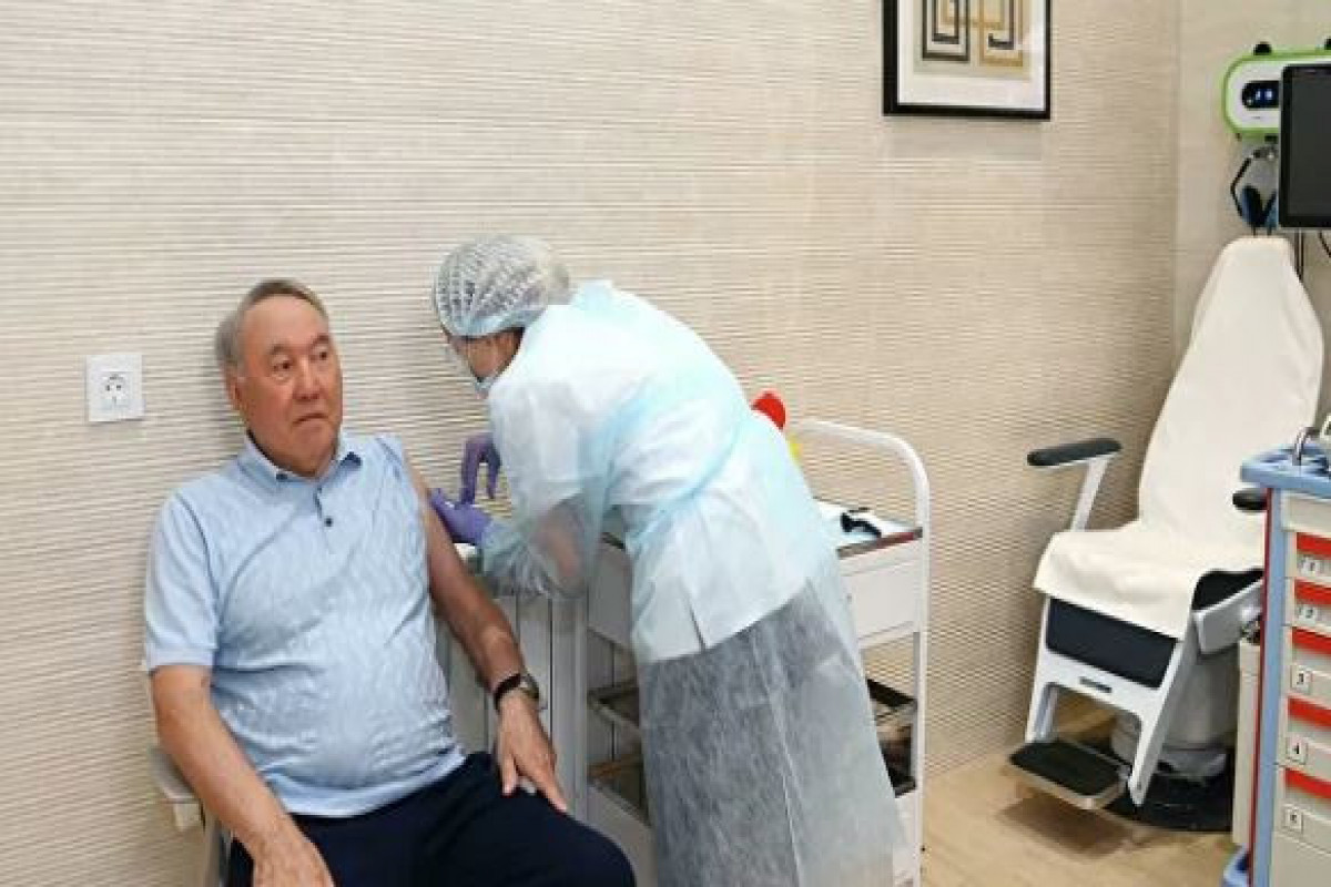 Nazarbayev receives Sputnik V against COVID-19