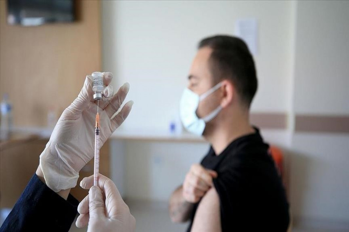 Turkey administers almost a million COVID-19 shots in a day