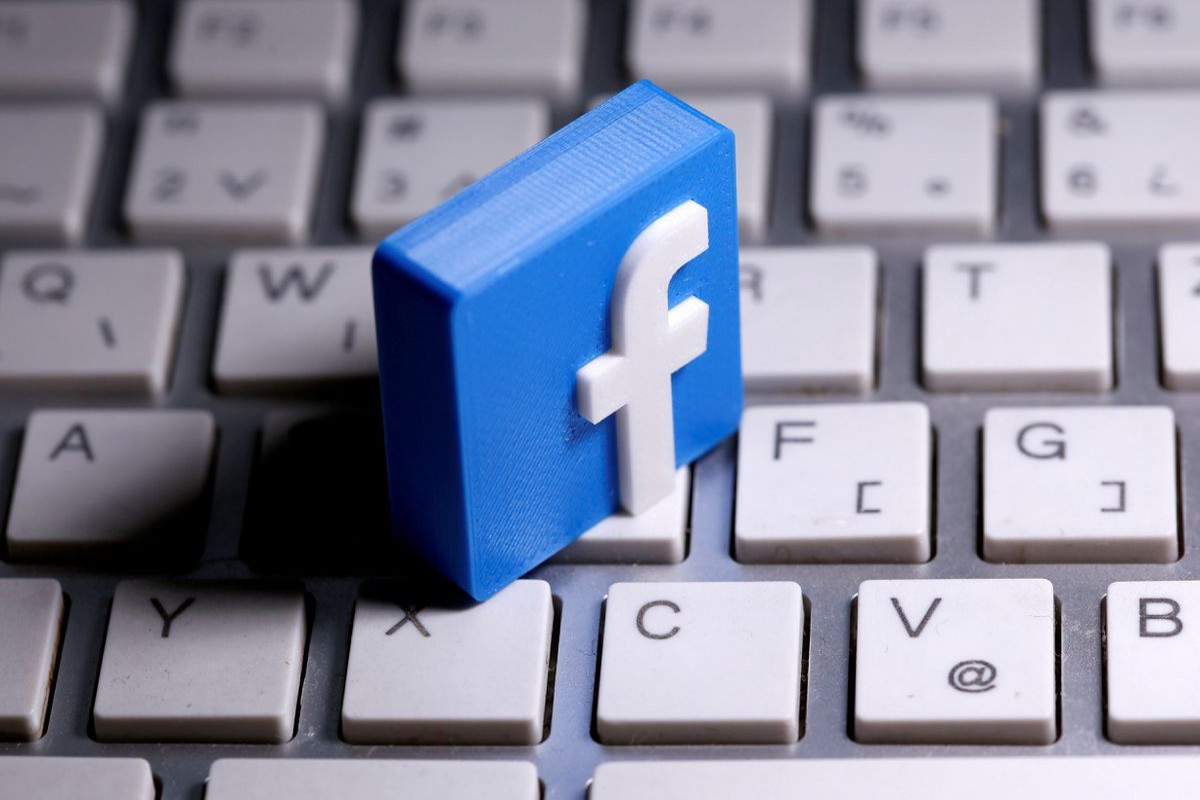 Facebook hits $1 trillion value after judge rejects antitrust complaints