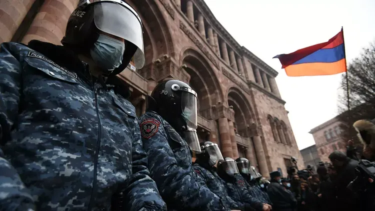 Opposition supporters storm government building in Armenia