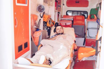 YASHAT Fund sends 10 more veterans to Turkey for treatment