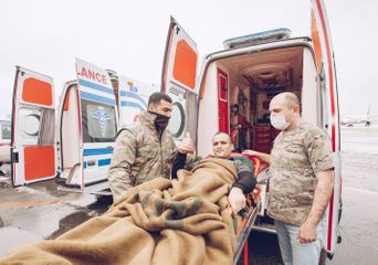YASHAT Fund sends 10 more veterans to Turkey for treatment