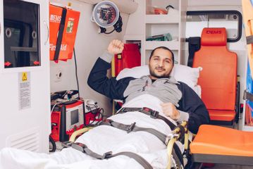 YASHAT Fund sends 10 more veterans to Turkey for treatment