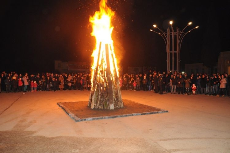 Azerbaijan celebrates Fire Tuesday of Novruz Holiday