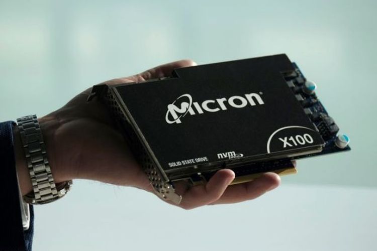 Micron raises second-quarter revenue forecast