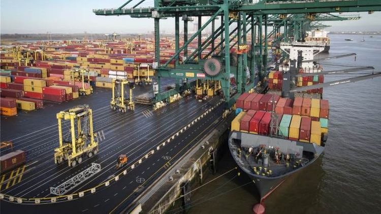 German trade surplus lands at €14.3B in January