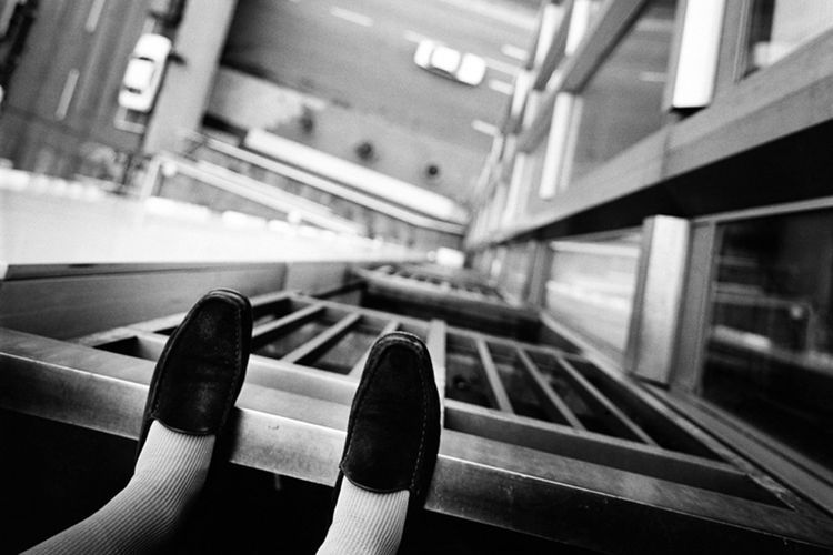 Two teenage girls commit suicide in Baku
