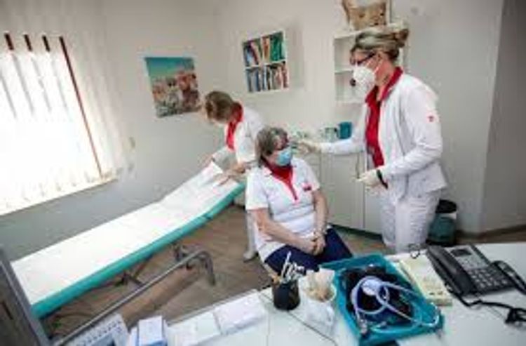 Germany plays down scale of vaccine boost in April
