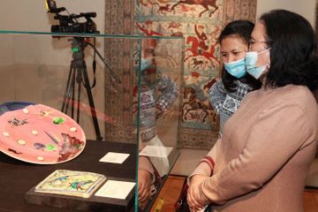Exhibition, dedicated to 880th anniversary of Nizami, opened in Moscow - PHOTO