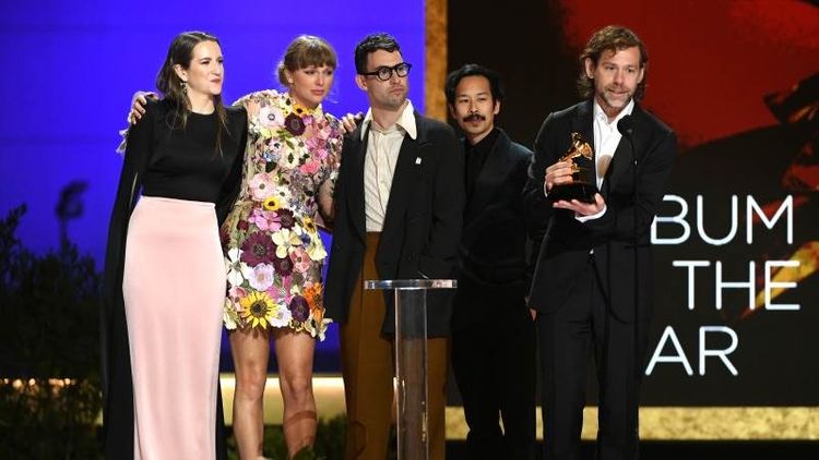 Taylor Swift first woman to win 3 album Grammys