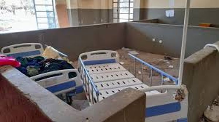 Hospitals 'vandalised and looted' in Ethiopia
