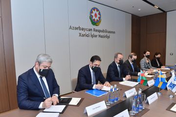  Azerbaijani FM meets with OSCE Chairperson-in-Office - UPDATED