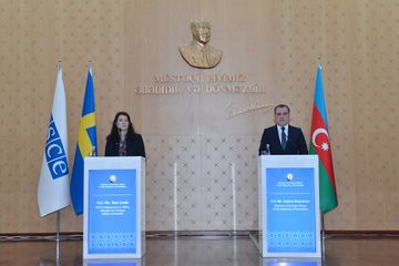  Azerbaijani FM meets with OSCE Chairperson-in-Office - UPDATED