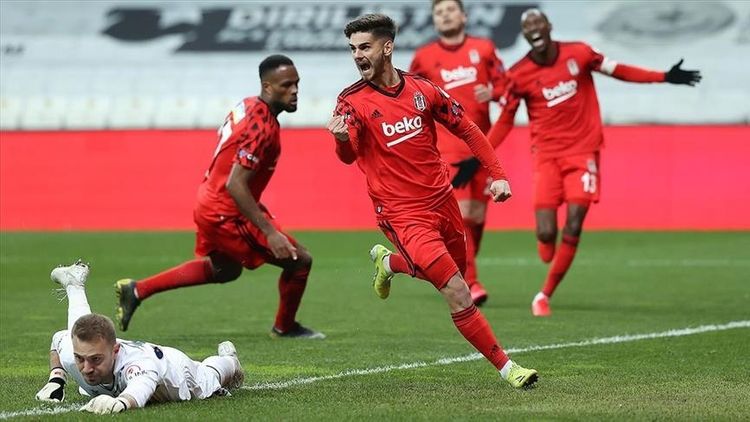 Besiktas move to Turkish Cup final with extra time goal