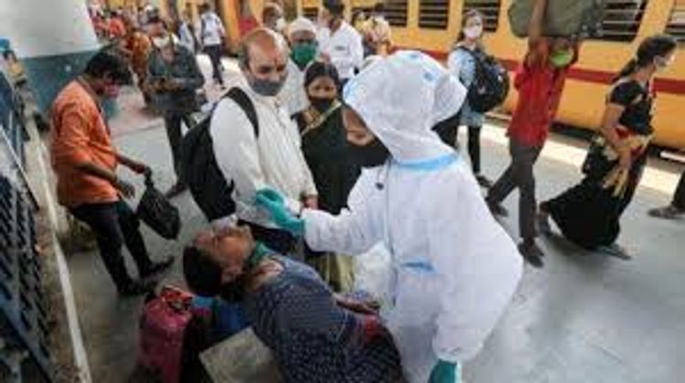 India's richest state suffers surge in COVID-19 cases