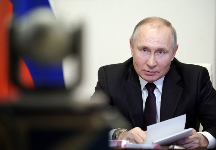Putin calls for open talks with Biden in coming days