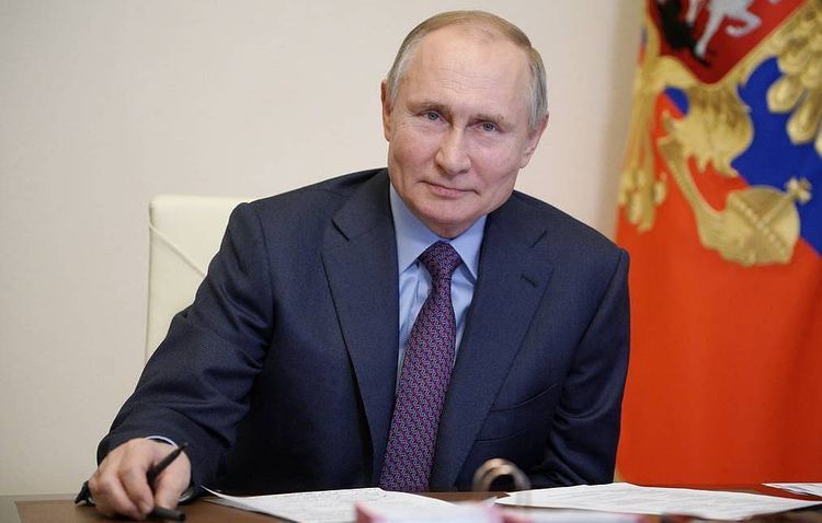 Putin vaccinated against Covid-19, feels well