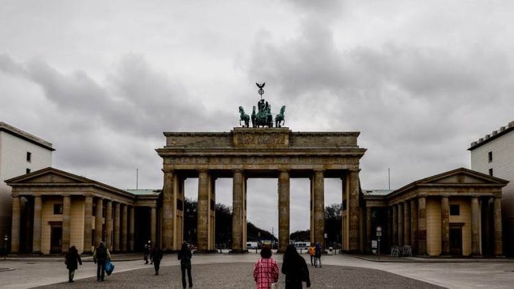 Germany adds 21,573 new COVID cases, 183 deaths