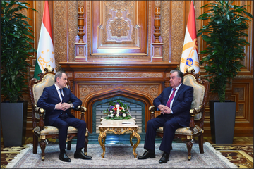 Tajik President receives Azerbaijani FM