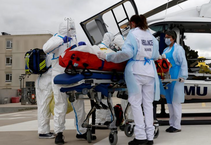 France reports 2021 high of 5,072 people in intensive care with COVID-19