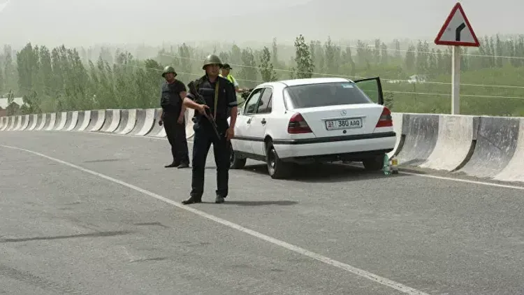 Kyrgyzstan evacuates above 27,300 from border with Tajikistan