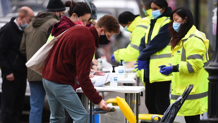 UK records another 1,671 coronavirus cases, 14 deaths
