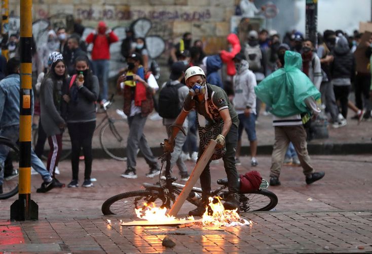 Colombia blames armed groups for protest violence, death toll still unclear