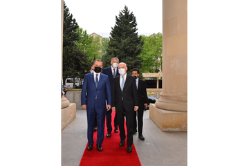 Azerbaijani, Georgian FMs hold extended meeting in Baku - UPDATED-1 
