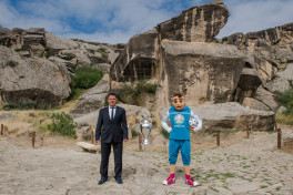 EURO 2020 Trophy to be presented to local residents in central streets of Baku today-PHOTOS 