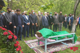 People's Poet Musa Yagub laid to rest-PHOTO -UPDATED 